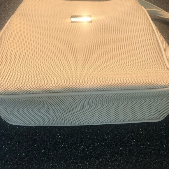 Maxime Cream Shoulder Strap Handbag - Picture 14 of 16